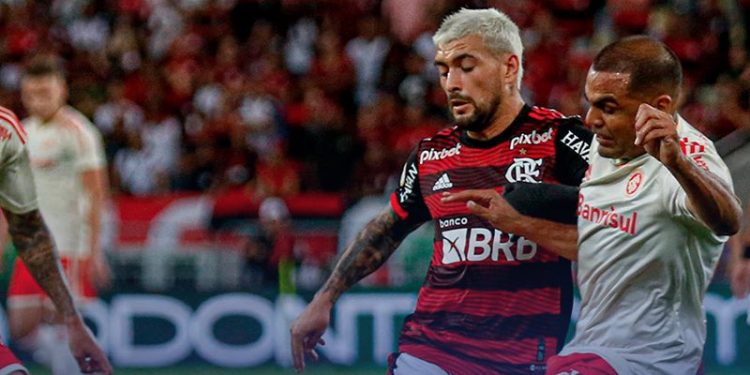 Rivais estão ajudando Palmeiras a ser campeão brasileiro 2022