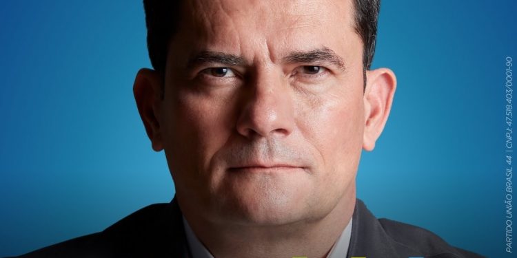 Eleito senador pelo Paraná, Sérgio Moro declara apoio a Bolsonaro