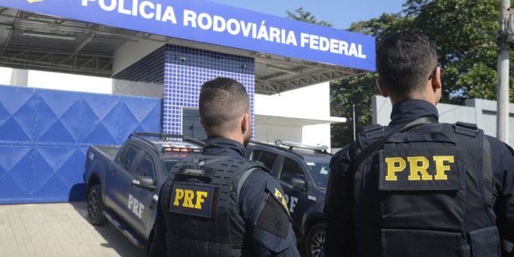 Decreto autoriza nomeação de até 625 policiais rodoviários federais