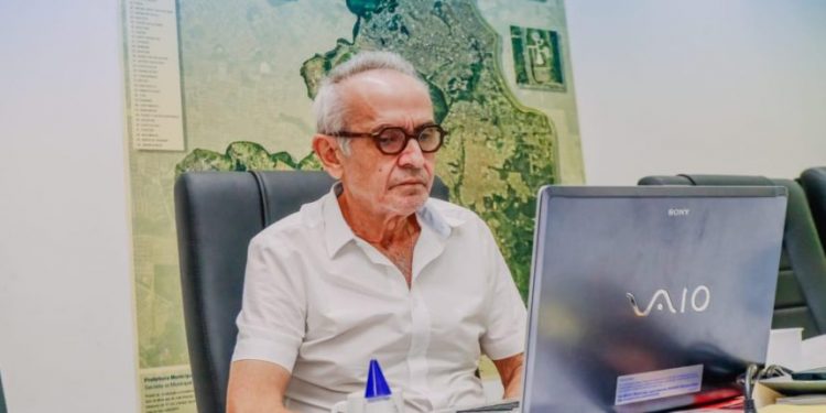 Cícero anuncia gratuidade nos ônibus no dia da eleição