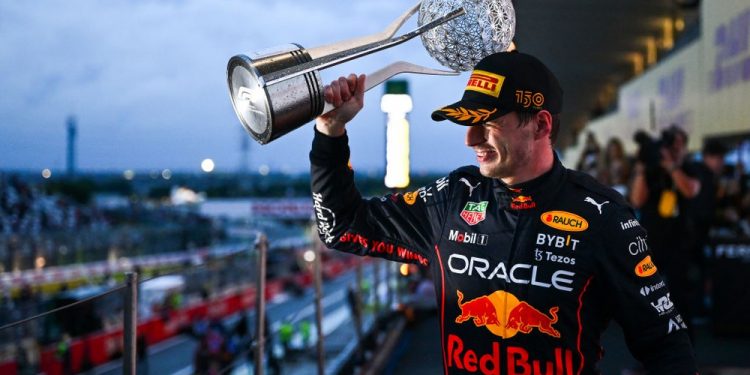 Max Verstappen é bicampeão mundial de F1