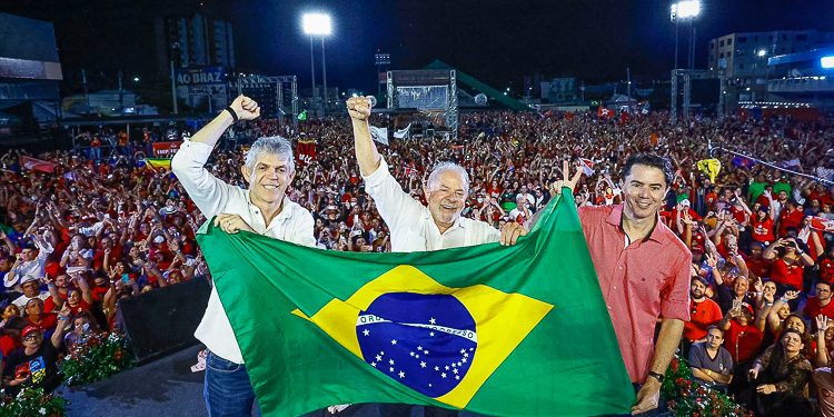 Apoio sem compromisso – Lula está no NE, mas não vem à Paraíba pedir voto para João