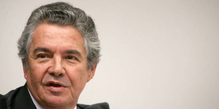 Marco Aurélio Mello publica artigo explicando por que vota em Bolsonaro