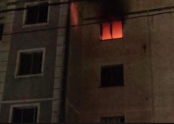 Carregador de celular provoca incêndio em apartamento, em João Pessoa