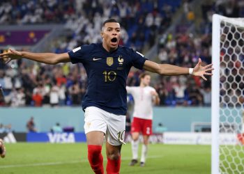 França é a primeira seleção classificada para as oitavas da Copa
