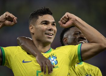 Brasil se junta à França nas oitavas de final da Copa
