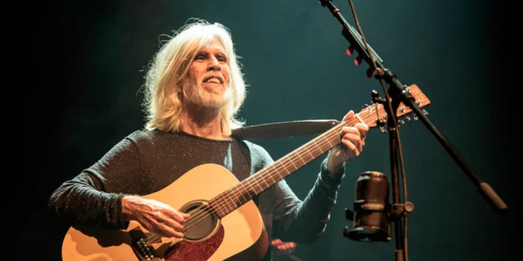 Oswaldo Montenegro se apresenta nessa sexta (25), em João Pessoa