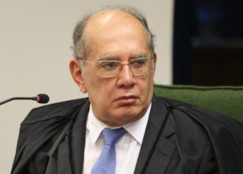 Gilmar Mendes “legisla” no lugar da Câmara e autoriza auxílio fora do teto de gastos