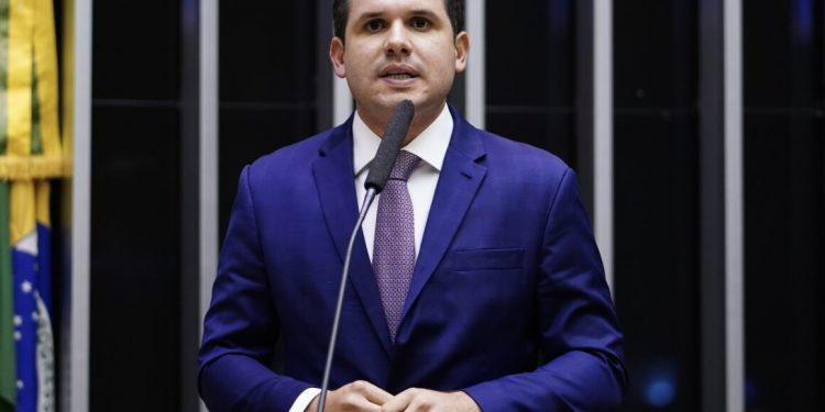 Hugo Motta esperar ser chamado para tratar de cargos no governo João II