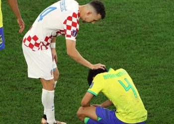 Brasil esbarra na falta de criatividade e dá adeus à Copa do Catar