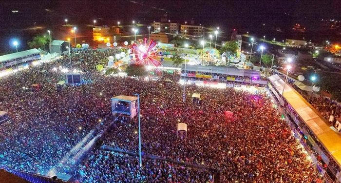 João Gomes e Wesley Safadão são confirmados como atrações da Festa da Luz, em Guarabira
