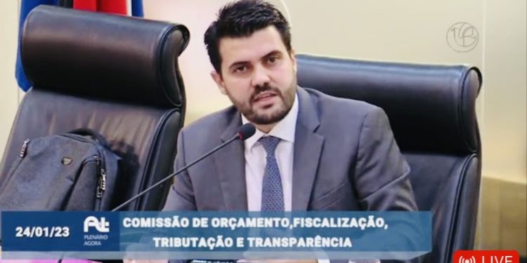 Comissão aprova pareceres sobre contas de Ricardo e João