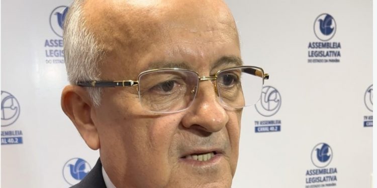 Branco Mendes desiste de disputar a presidência da ALPB