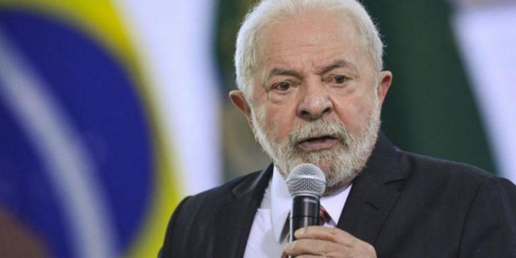 Lula diz que BNDES vai voltar a financiar projetos em países vizinhos