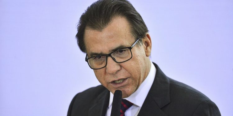 Ministro do Trabalho volta a defender o fim do saque-aniversário do FGTS