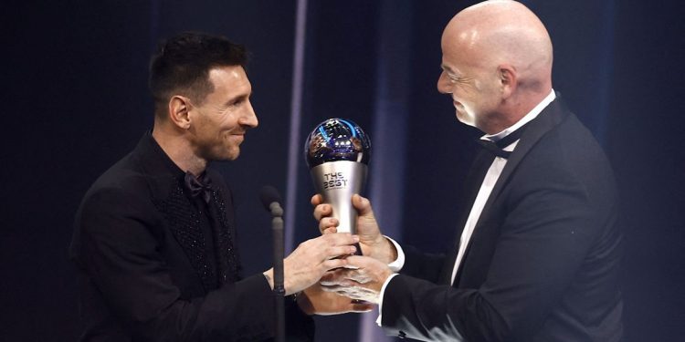 Messi volta a ser o melhor jogador de futebol do mundo, eleito pela Fifa