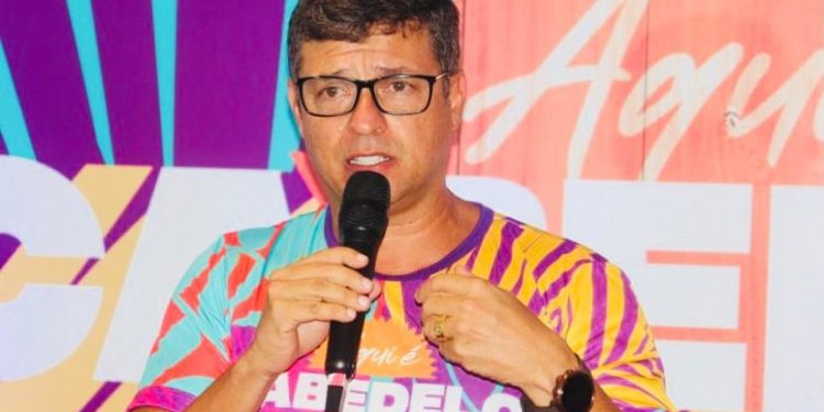 Prefeito de Cabedelo cobra investimento do Governo do Estado no Fest Verão, que é privado