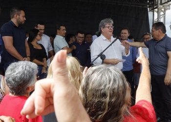 João entrega nova PB-151 que liga Picuí a Nova Floresta