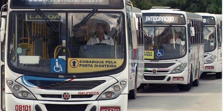 Cícero sanciona aumento e passagem de ônibus vai a R$ 4,70, em JP