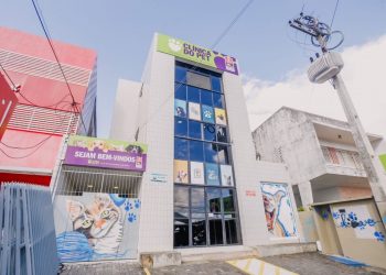Cícero entrega primeiro clínica veterinária pública de João Pessoa