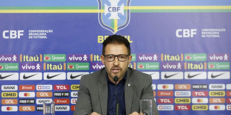Ramon Menezes convoca a seleção brasileira sub-20 para o Mundial