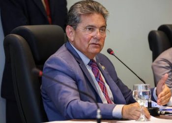 Adriano Galdino critica Lula por fala sobre guerra na Ucrânia