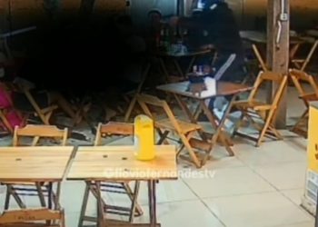 VÍDEO: Homens são mortos a tiros em quiosque da orla de João Pessoa