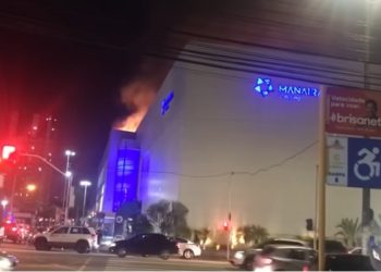 Incêndio atinge restaurante do Manaíra Shopping, em João Pessoa