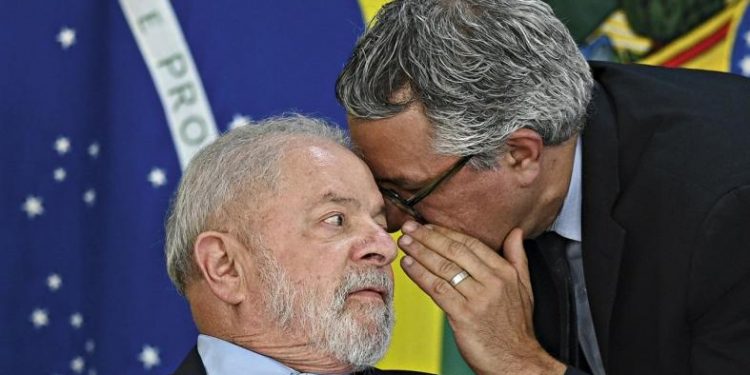 Lula vai liberar bilhões para deputados antes da votação do arcabouço fiscal