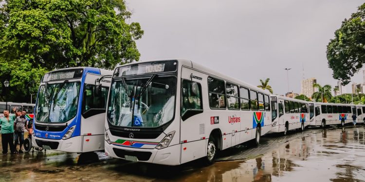 João Pessoa recebe ônibus com tecnologia de redução de poluentes