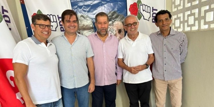 Em JP, presidente nacional do PDT declara apoio do partido a Cícero Lucena