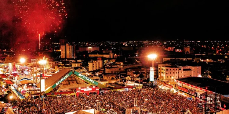 Geraldo Azevedo, Chico César, Juliette, Biliu e Alcymar Monteiro abrem hoje o 40º São João de Campina