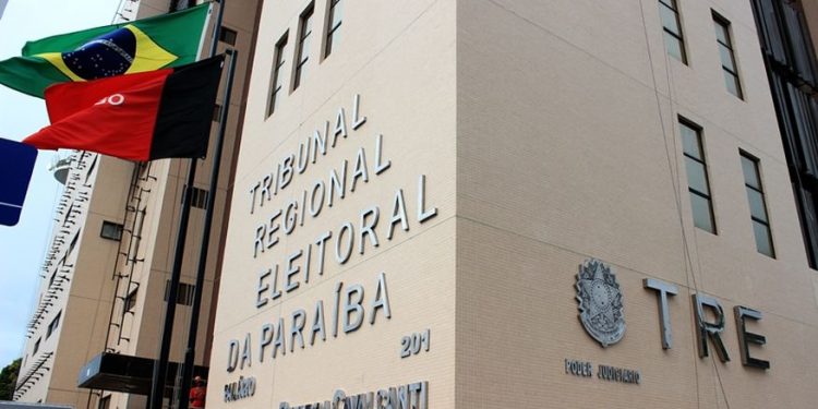 TRE cassa mandatos de dois vereadores de Santa Rita