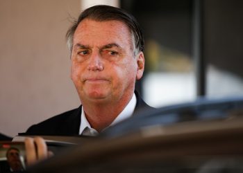 TSE condena Bolsonaro à perda dos direitos políticos por 8 anos