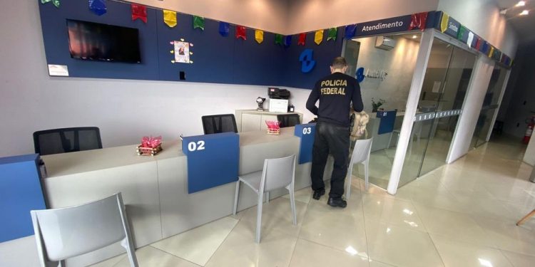 PF faz operação contra empresa acusada de fraude em seguro veicular