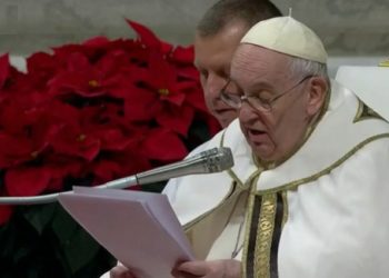 Papa Francisco deixará hospital nesta sexta-feira, diz Vaticano