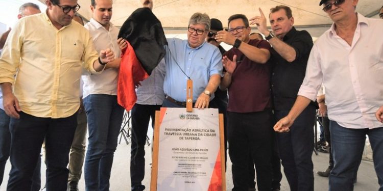 João inaugura travessias em Tenório, Assunção e Taperoá