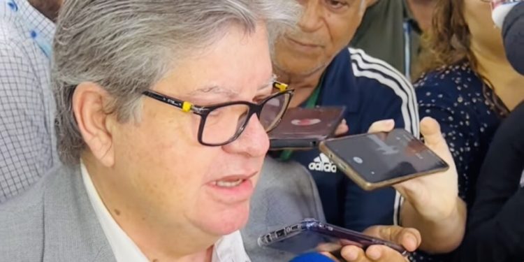 Governador lança Rede Cuidar, que começa por Monteiro