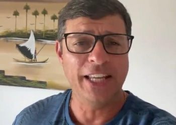 Vitor Hugo tenta enquadrar Efraim sobre aliança com Nilvan