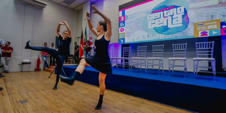 Festival Centro em Cena terá Alcione e Carlinhos de Jesus