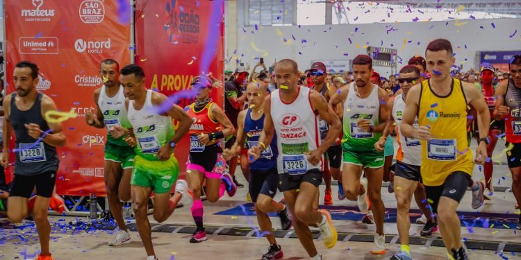 Queniano vence a 3ª Maratona de João Pessoa