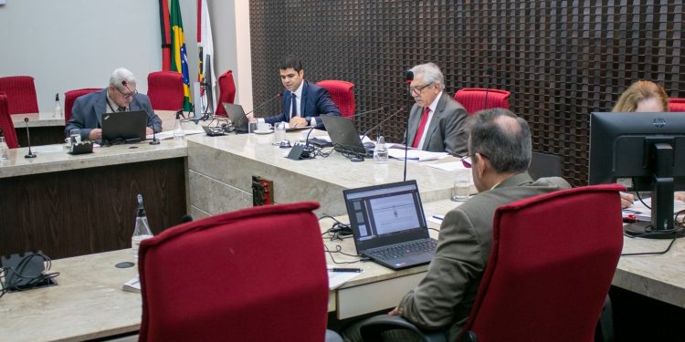 BAYEUX: TCE  mantém suspenso concurso e manda Prefeitura devolver dinheiro a candidatos
