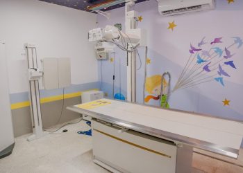 Cícero entrega raio X e brinquedoteca do Hospital Infantil da Capital