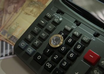 Arrecadação federal cai 4,14% em agosto, em relação a 2022