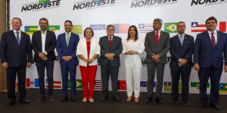 Depois dos prefeitos, é a vez dos governadores reclamar de Lula por perda de dinheiro