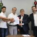 João formaliza instalação de fábrica de pisos e painéis vinílicos, em Alhandra
