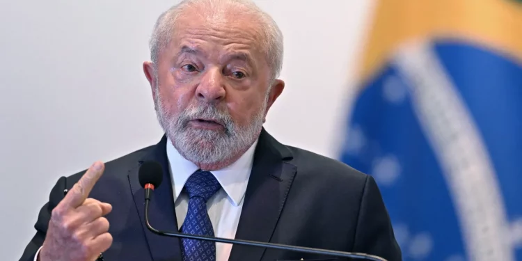 Lula diz que ‘negro’ e ‘mulher’ não são mais critério para o STF