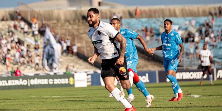 Botafogo-PB perde em casa e vê o acesso quase impossível