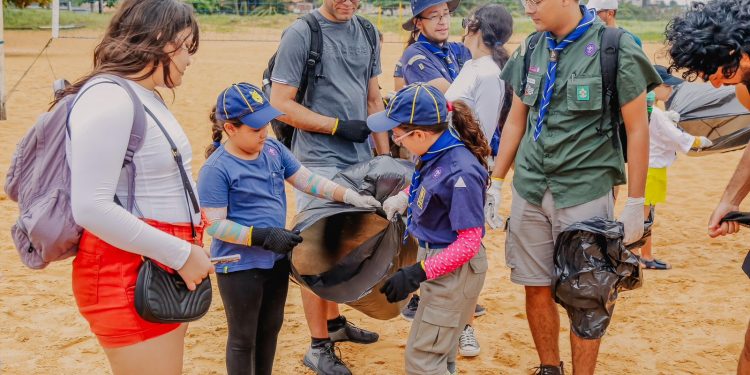 Mutirão de coleta marca o Dia Mundial da Limpeza em Jpa
