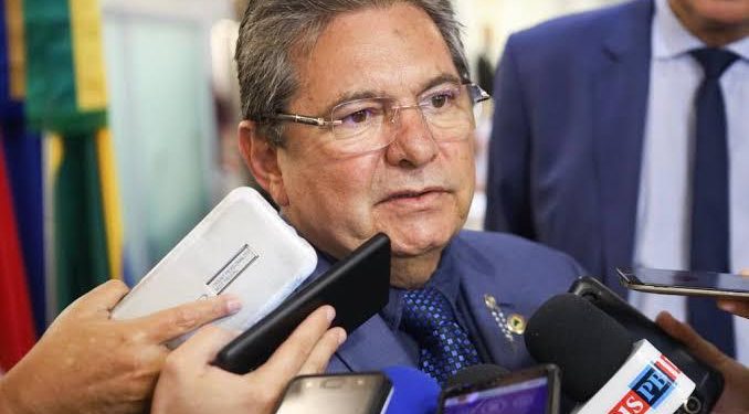 Adriano Galdino parabeniza API-PB pelos 90 anos de fundação